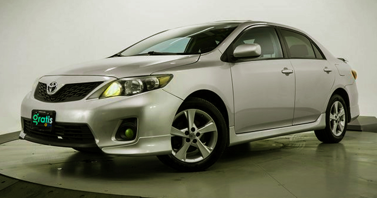 Crafting Timeless Automotive Elegance of Toyota Corolla Sedan