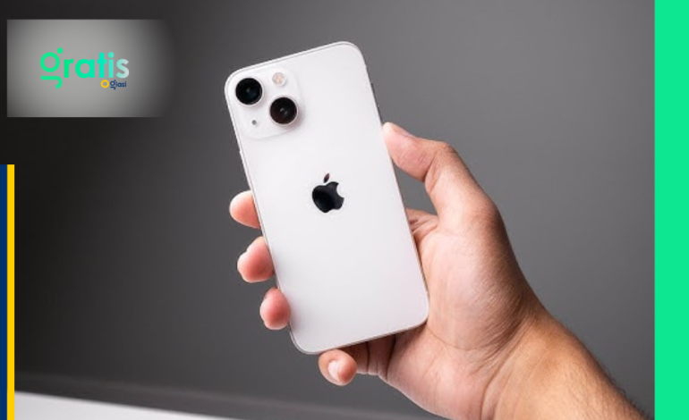 iPhone 13 Mini pametni telefon s dvostrukom kamerom i Retina ekranom